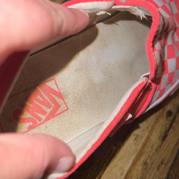 Vans - Picture 6 of 8